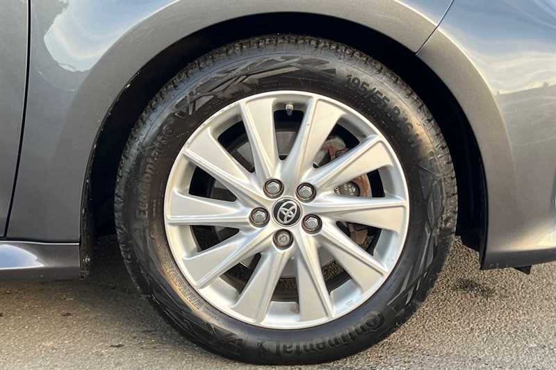 Used Toyota Yaris 2021 for sale - 76648401: Photo 6