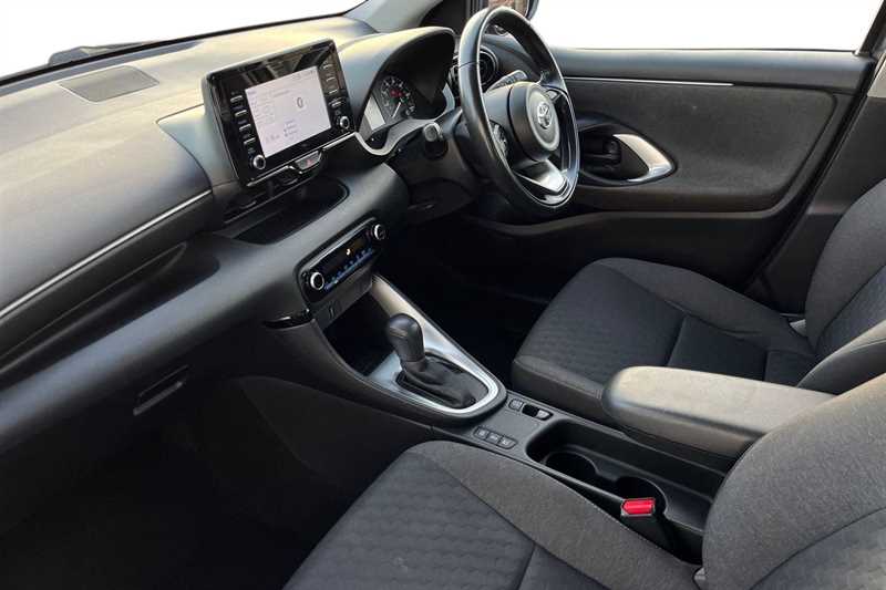 Used Toyota Yaris 2021 for sale - 76648401: Photo 7