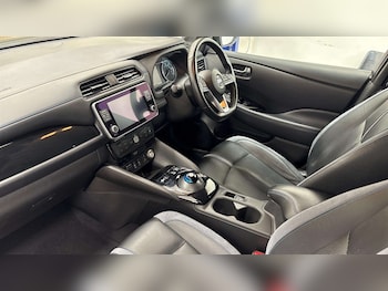 Used Nissan Leaf 2021 for sale - 77401440: Photo