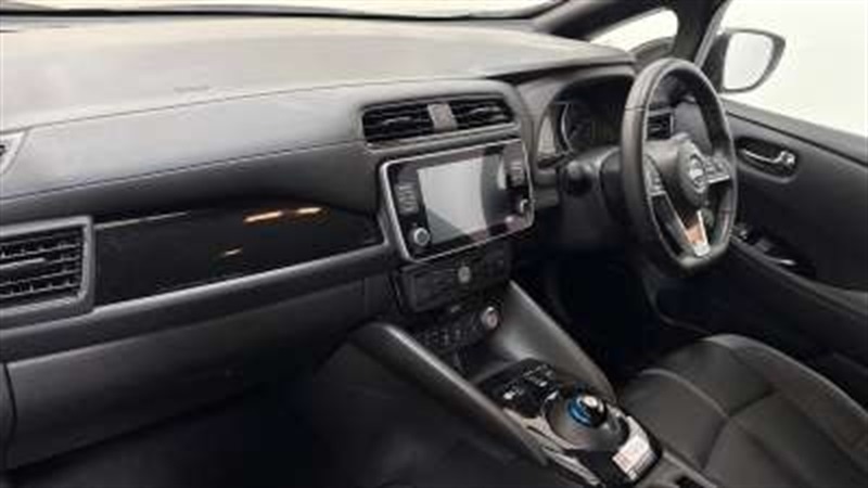 Used Nissan Leaf 2022 for sale - 76978137: Photo 2