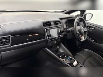 Used Nissan Leaf 2022 for sale - 76978137: Photo