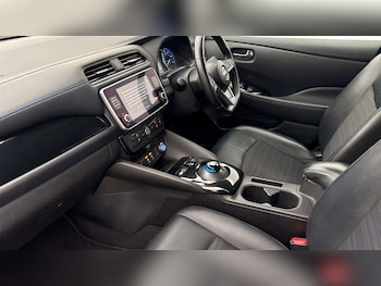 Used Nissan Leaf 2022 for sale - 77401441: Photo