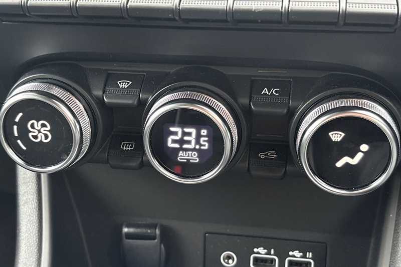 Used Renault Captur 2024 for sale - 76587152: Photo 12