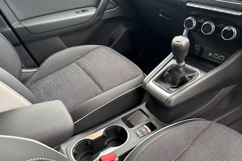 Used Renault Captur 2024 for sale - 76587152: Photo 17