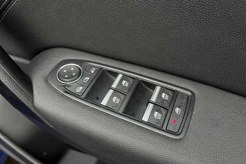 Used Renault Captur 2024 for sale - 76587152: Photo 18