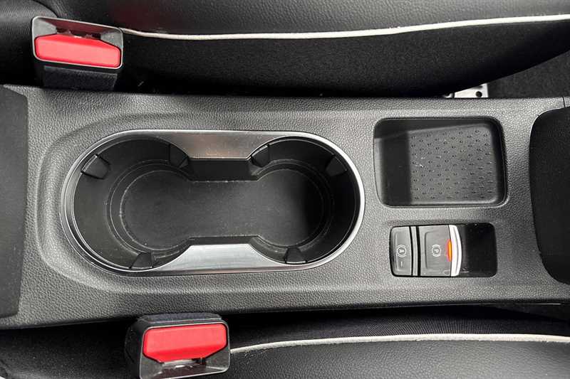 Used Renault Captur 2024 for sale - 76587152: Photo 31