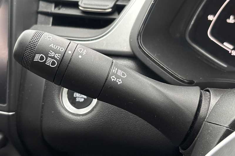 Used Renault Captur 2024 for sale - 76587152: Photo 37