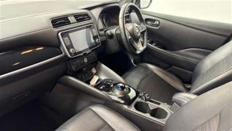 Used Nissan Leaf 2022 for sale - 76978136: Photo 2