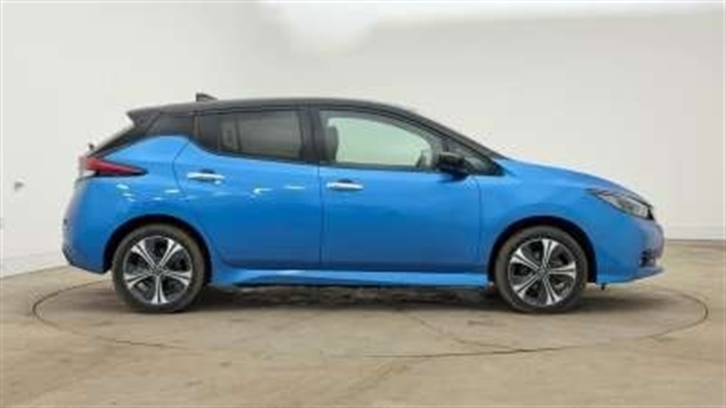 Used Nissan Leaf 2022 for sale - 76978136: Photo 4
