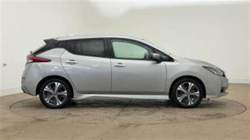 Used Nissan Leaf 2021 for sale - 76204492: Photo 4