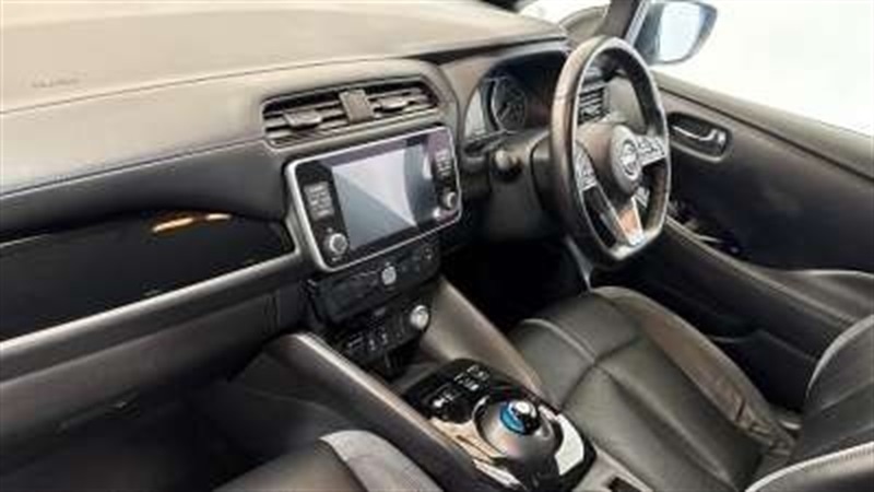 Used Nissan Leaf 2022 for sale - 76954639: Photo 2