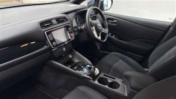Used Nissan Leaf 2024 for sale - 76241835: Photo 2