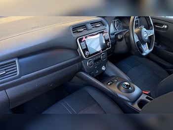 Used Nissan Leaf 2022 for sale - 78277954: Photo