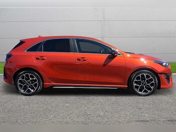 Used Kia Ceed 2023 for sale - 75104602: Photo