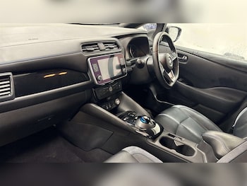 Used Nissan Leaf 2021 for sale - 76875262: Photo