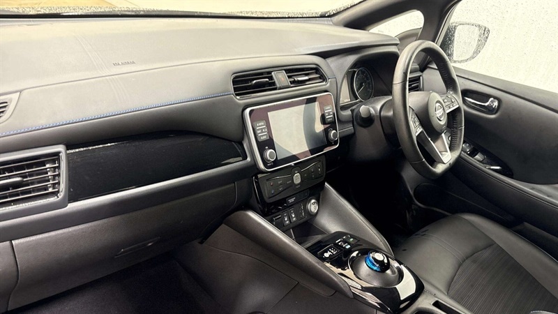 Used Nissan Leaf 2022 for sale - 76875261: Photo 2