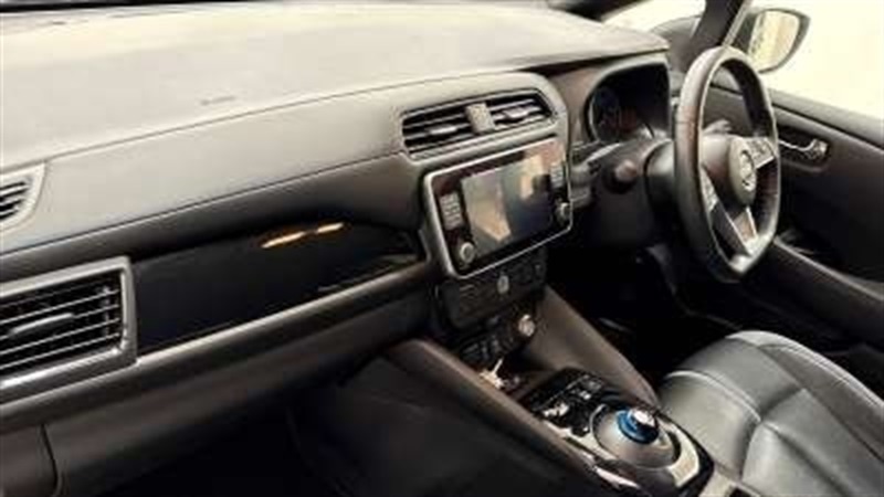 Used Nissan Leaf 2022 for sale - 76954638: Photo 2