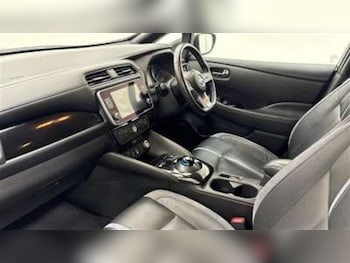 Used Nissan Leaf 2022 for sale - 76204397: Photo