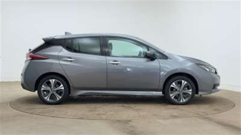 Used Nissan Leaf 2022 for sale - 76204397: Photo 4
