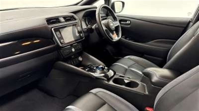 Used Nissan Leaf 2022 for sale - 76434850: Photo 2