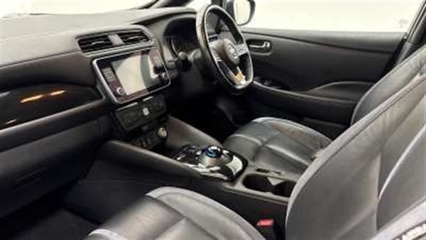 Used Nissan Leaf 2021 for sale - 76241832: Photo 2