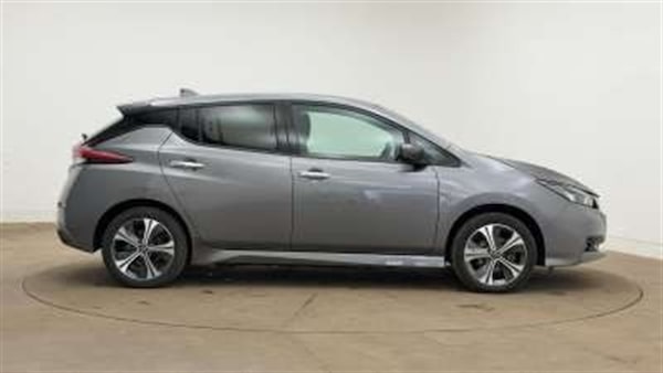 Used Nissan Leaf 2021 for sale - 76241832: Photo 4