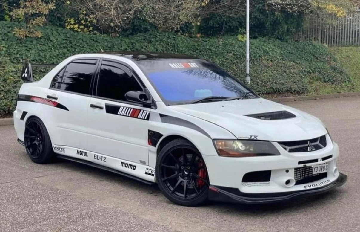 Used Mitsubishi Lancer 2004 for sale - 77591989: Photo 2