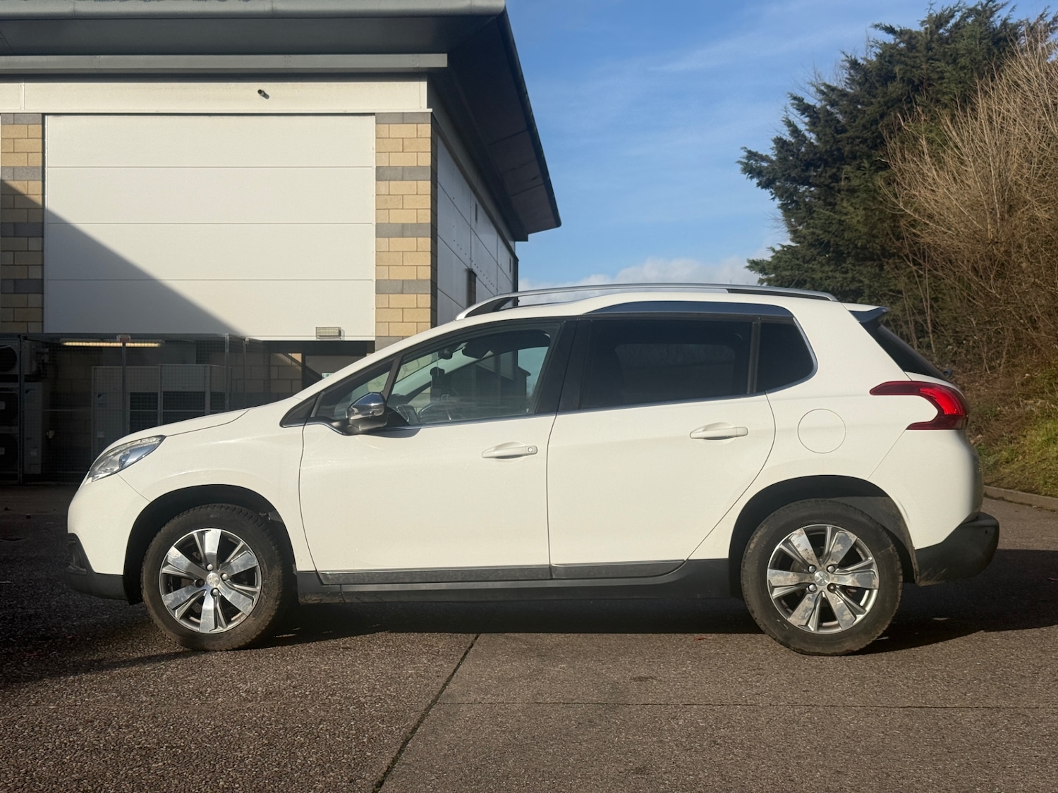 Used Peugeot 2008 2014 for sale - 77312400: Photo 5