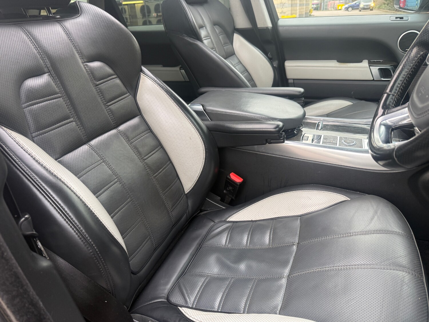 Used Land Rover Range Rover Sport 2014 for sale - 77556976: Photo 9