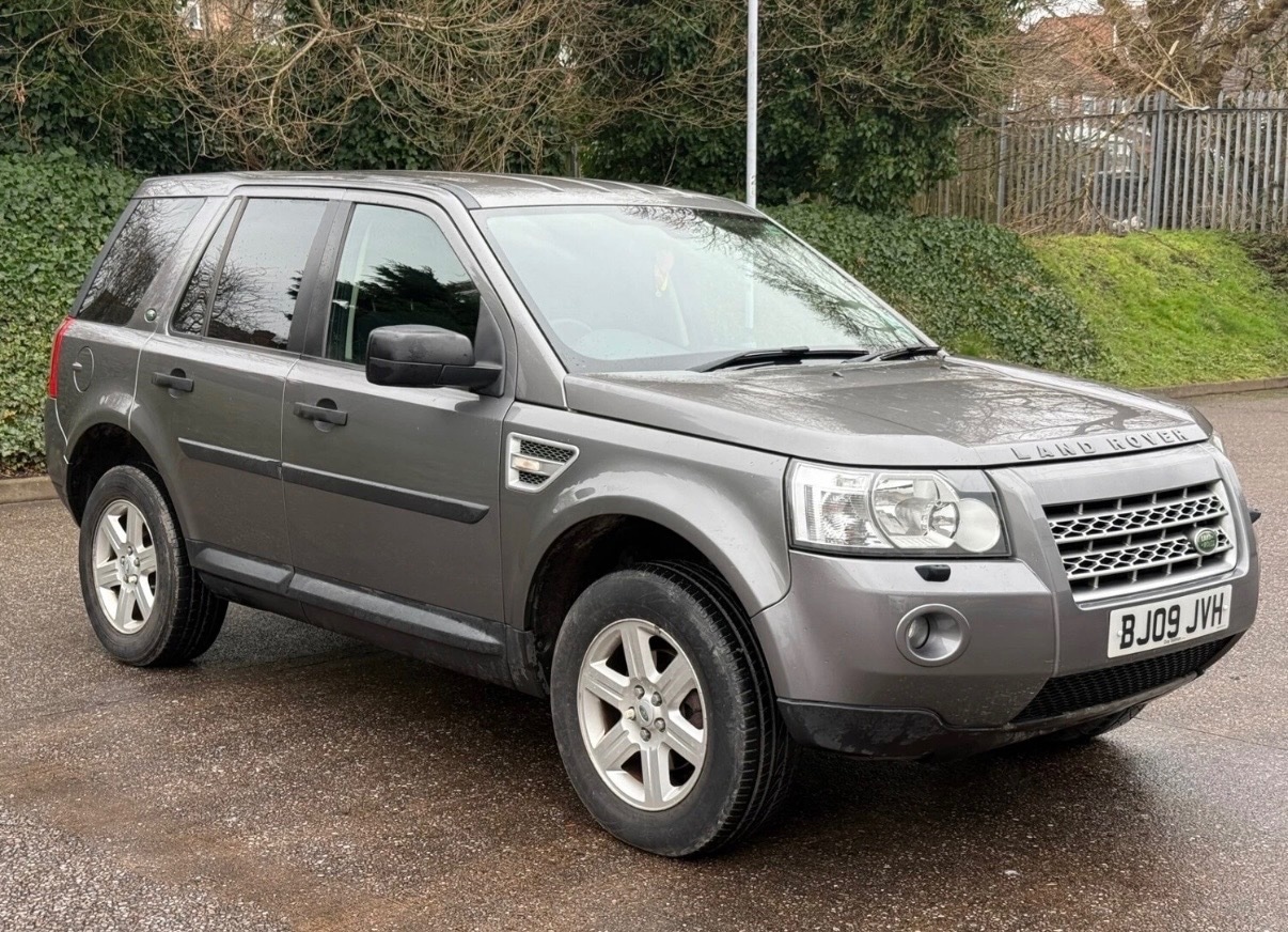 Used Land Rover Freelander 2009 for sale - 77286774: Photo 2