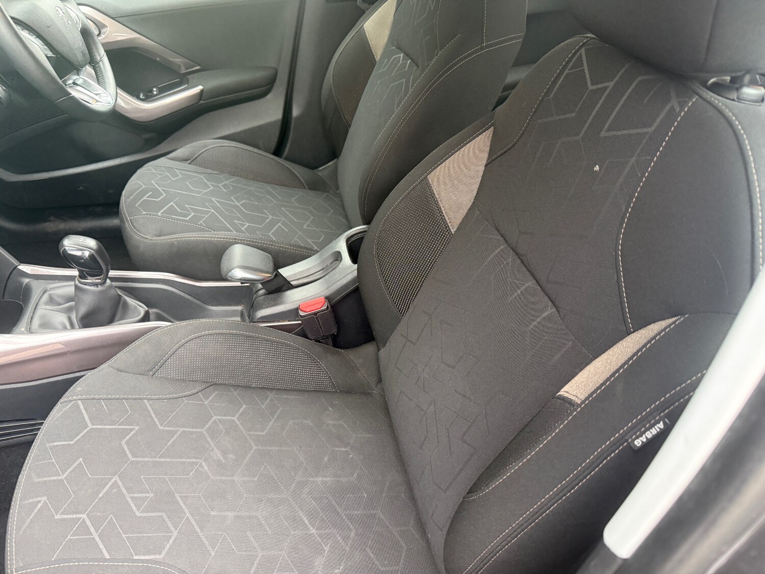 Used Peugeot 2008 2014 for sale - 77640916: Photo 10