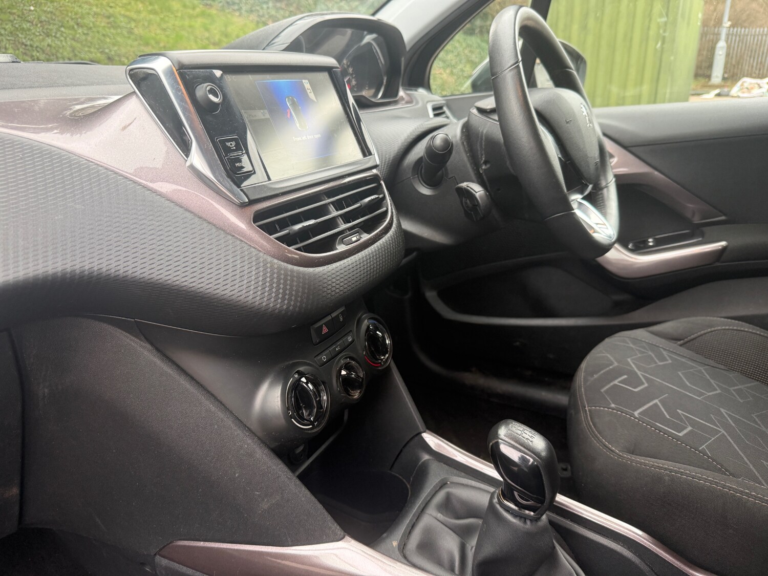 Used Peugeot 2008 2014 for sale - 77640916: Photo 12