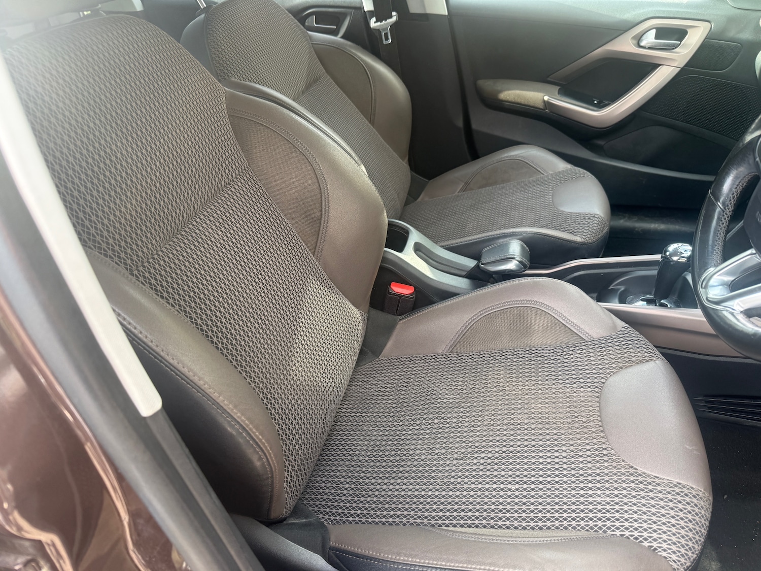 Used Peugeot 2008 2013 for sale - 78133709: Photo 9