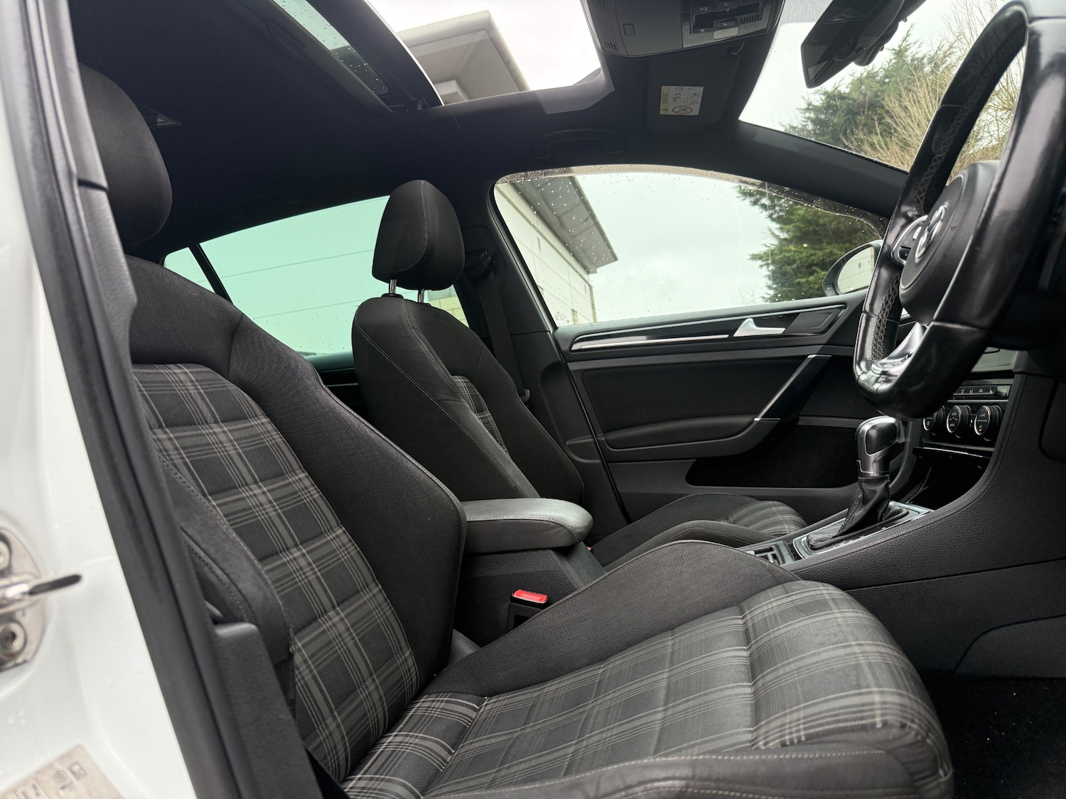 Used Volkswagen Golf 2016 for sale - 77019435: Photo 9