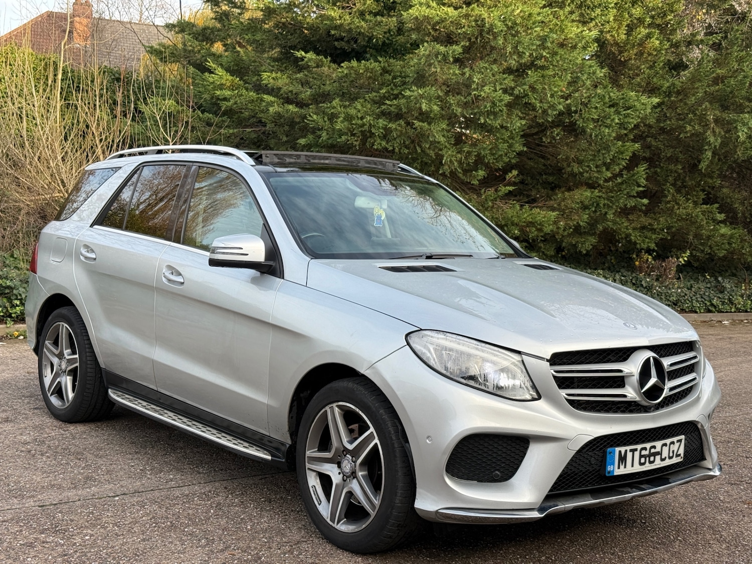 Used Mercedes-Benz GLE 2016 for sale - 76570831: Photo 2