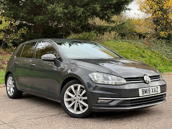 Used Volkswagen Golf 2019 for sale - 76450401: Photo