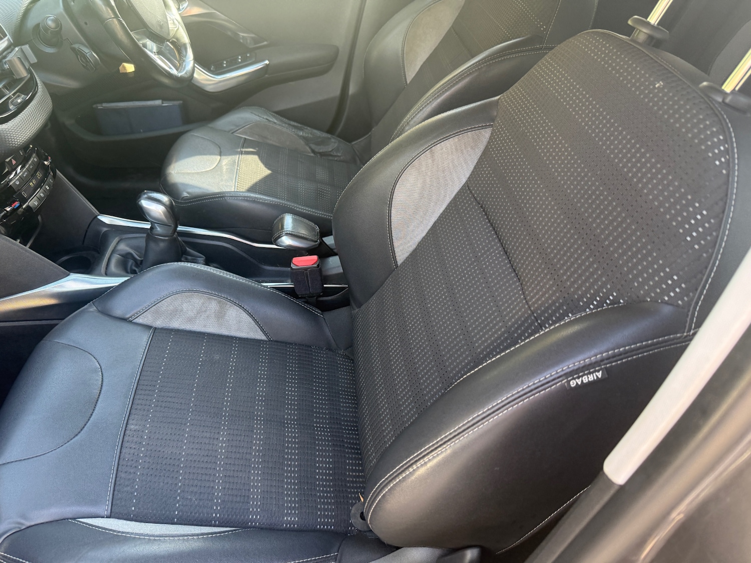 Used Peugeot 2008 2014 for sale - 78067309: Photo 10