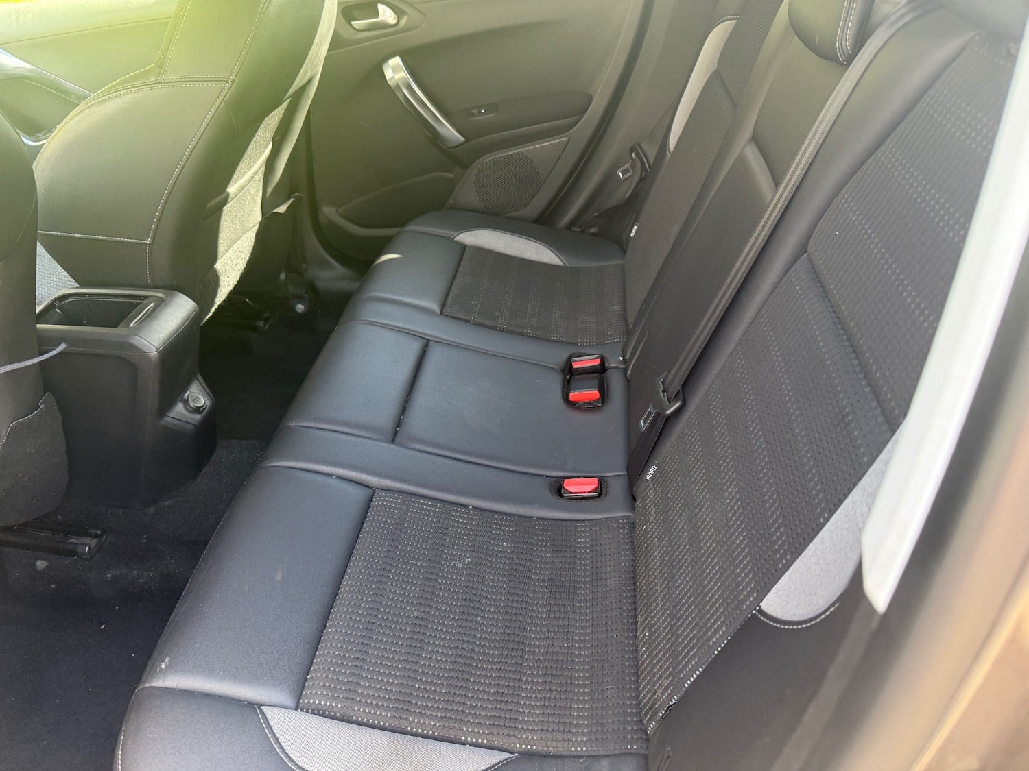 Used Peugeot 2008 2014 for sale - 78067309: Photo 11