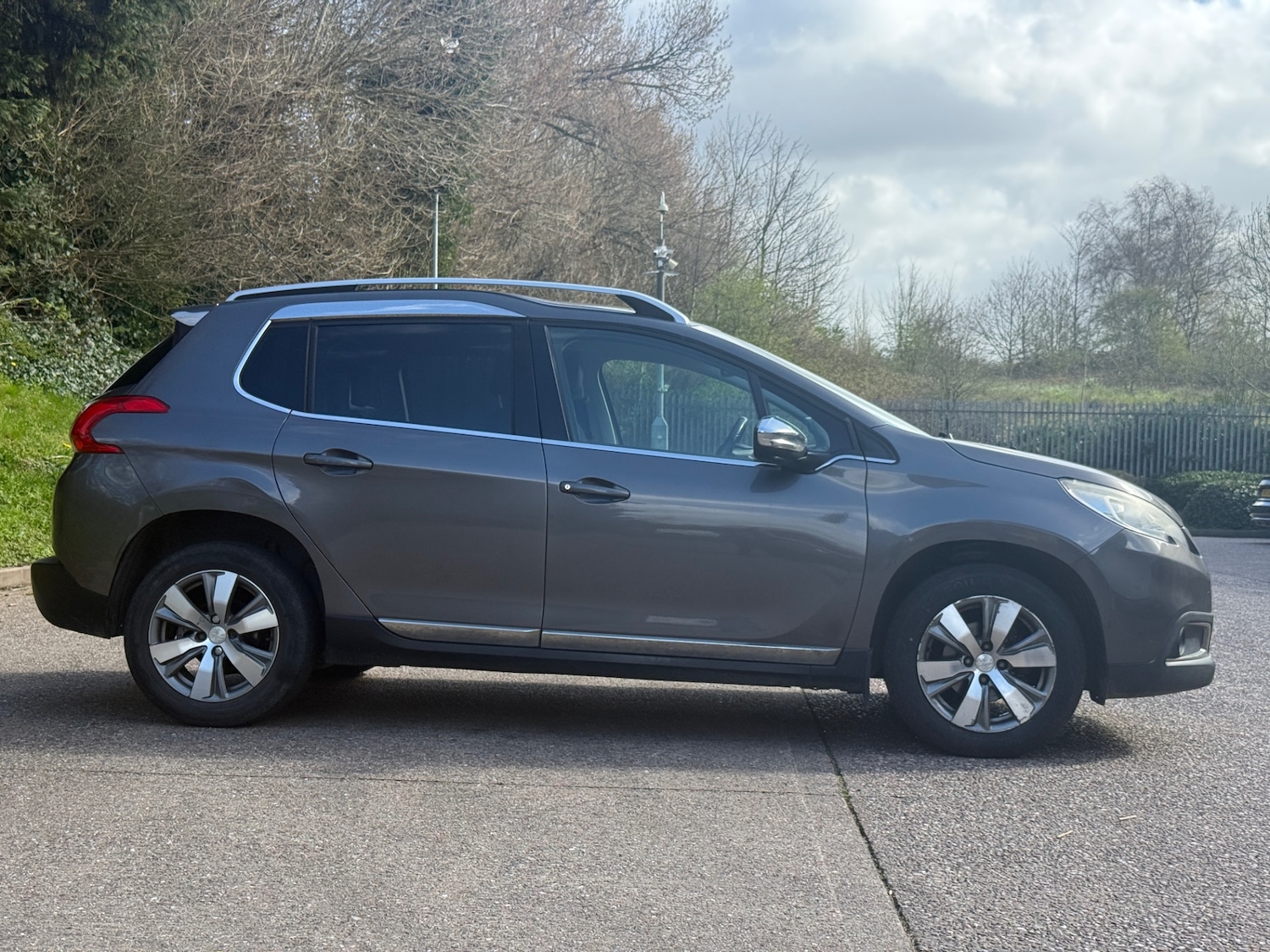 Used Peugeot 2008 2014 for sale - 78067309: Photo 6