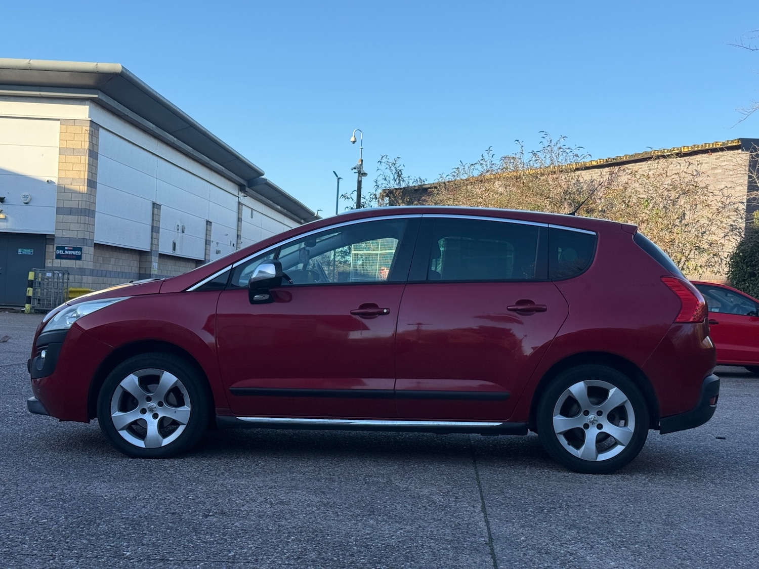 Used Peugeot 3008 2011 for sale - 76640381: Photo 6