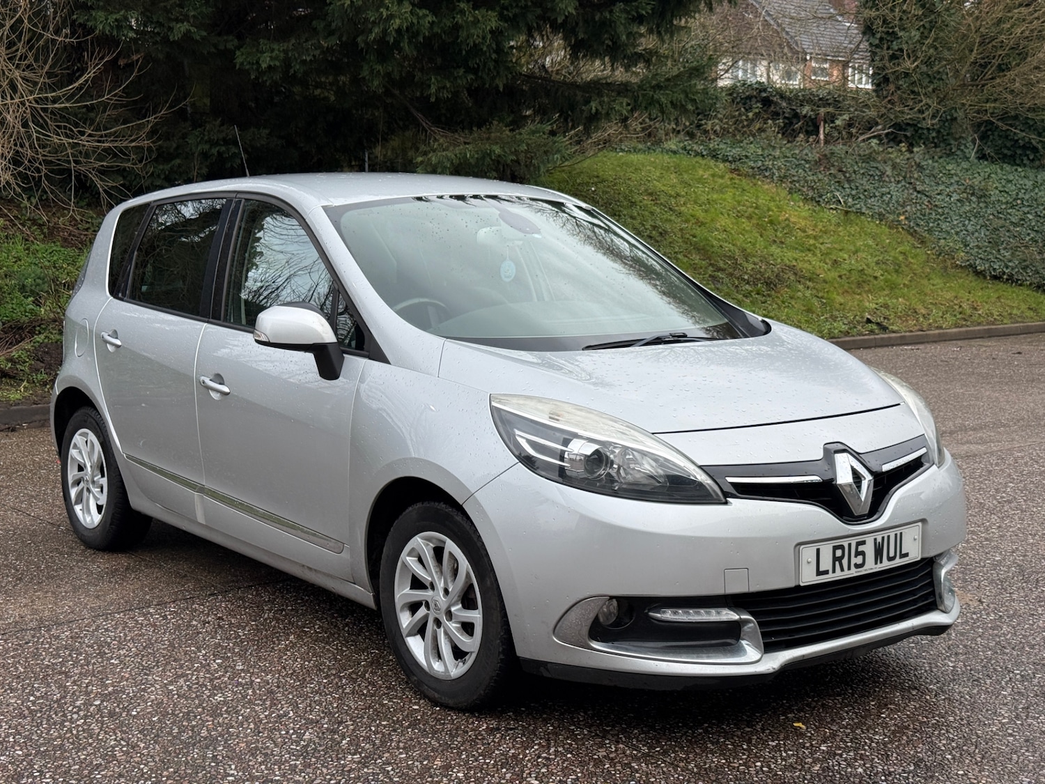 Used Renault Scenic 2015 for sale - 77491041: Photo 2