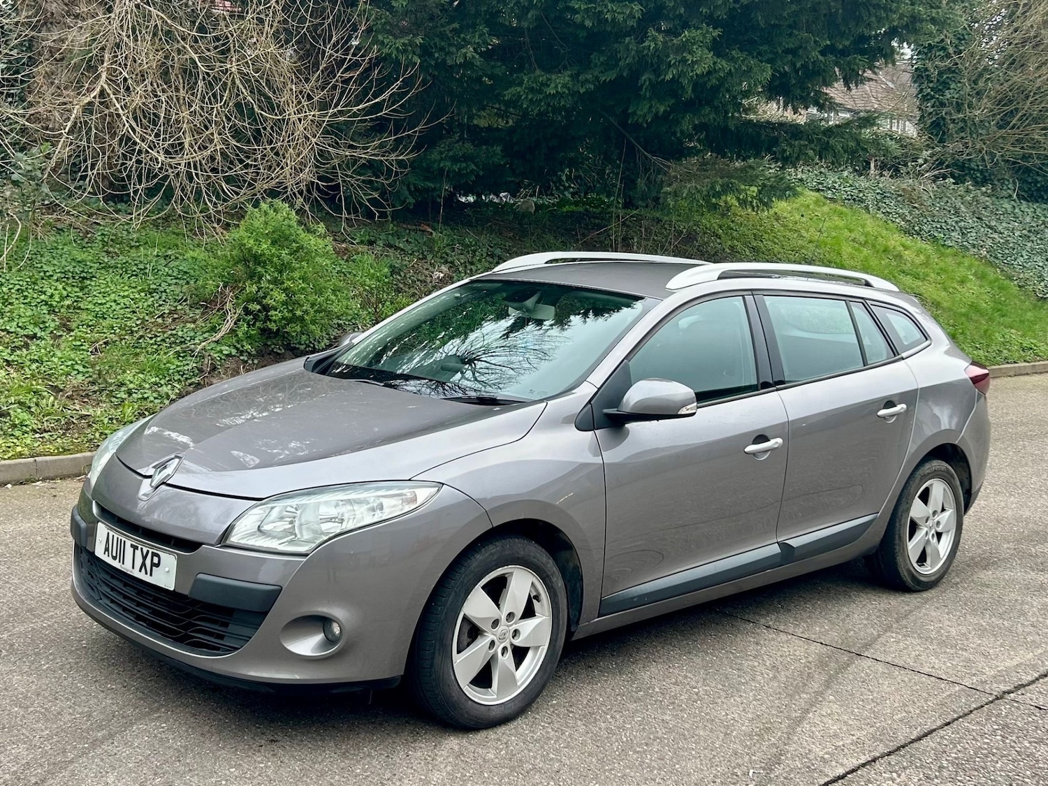 Used Renault Megane 2011 for sale - 77829972: Photo 4