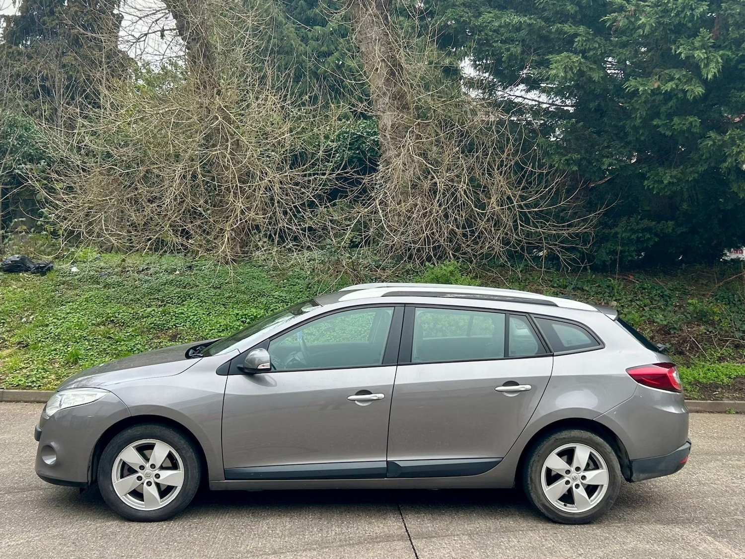 Used Renault Megane 2011 for sale - 77829972: Photo 7