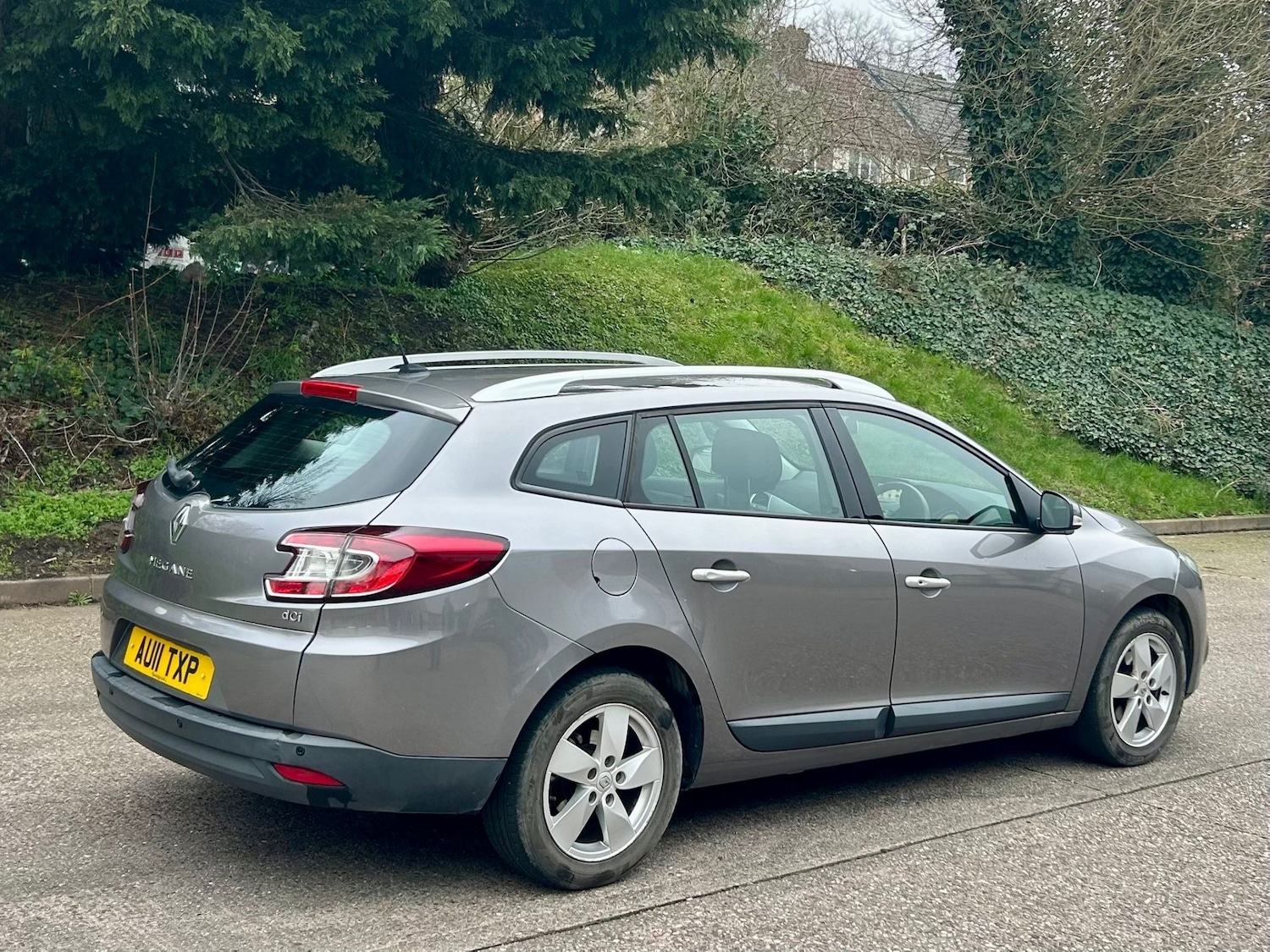 Used Renault Megane 2011 for sale - 77829972: Photo 8