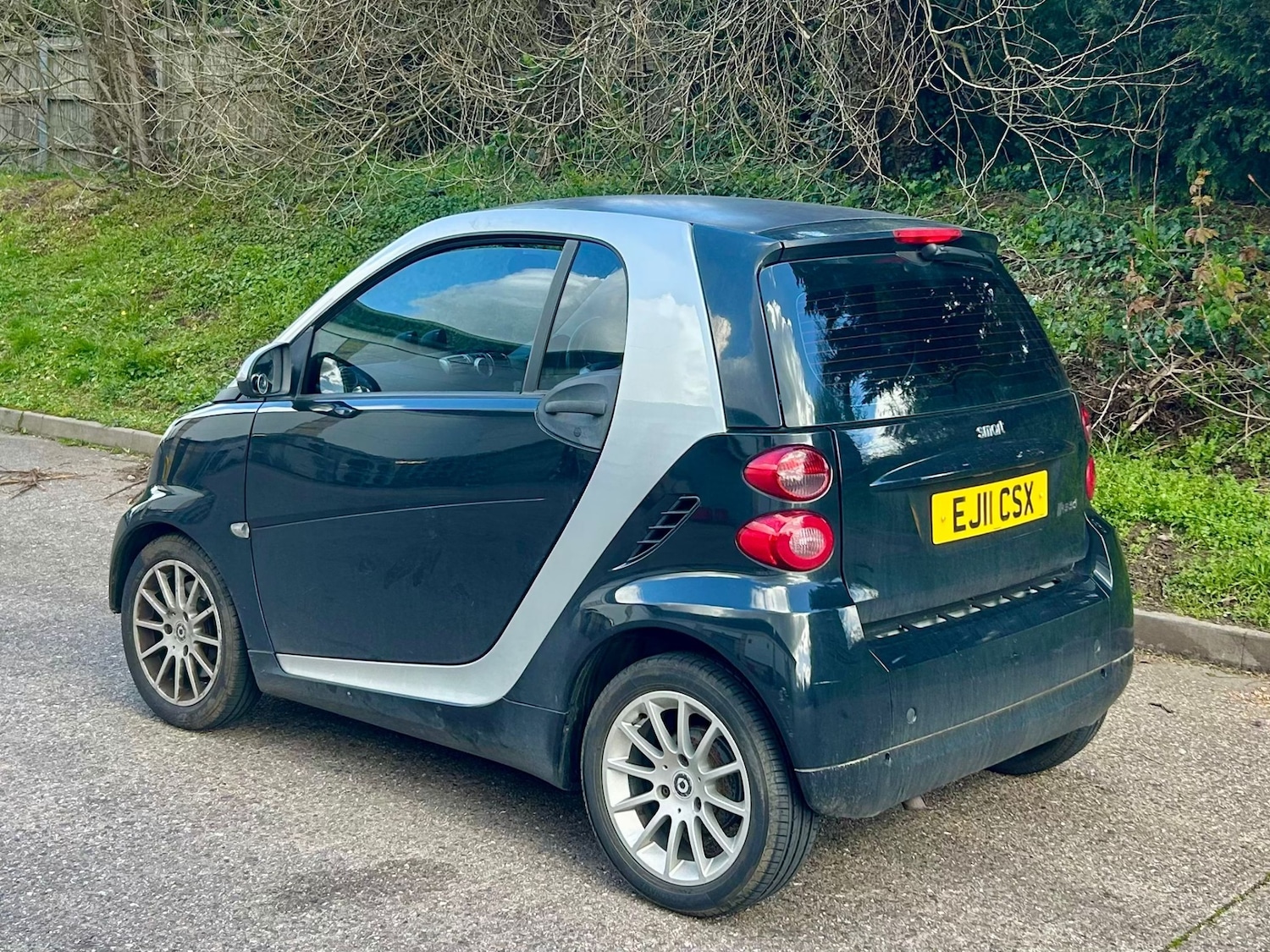 Used smart fortwo 2011 for sale - 78057226: Photo 4