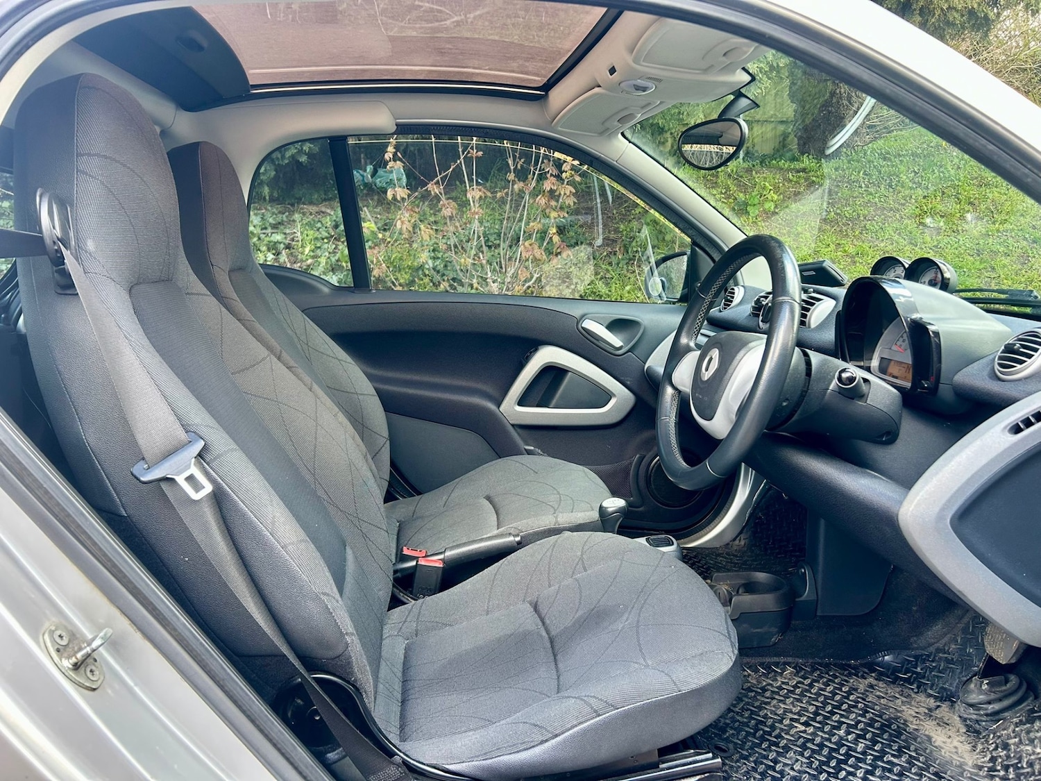 Used smart fortwo 2011 for sale - 78057226: Photo 8