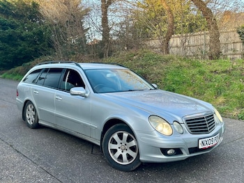 Used Mercedes-Benz E Class 2009 for sale - 77013198: Photo