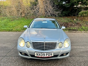 Used Mercedes-Benz E Class 2009 for sale - 77013198: Photo