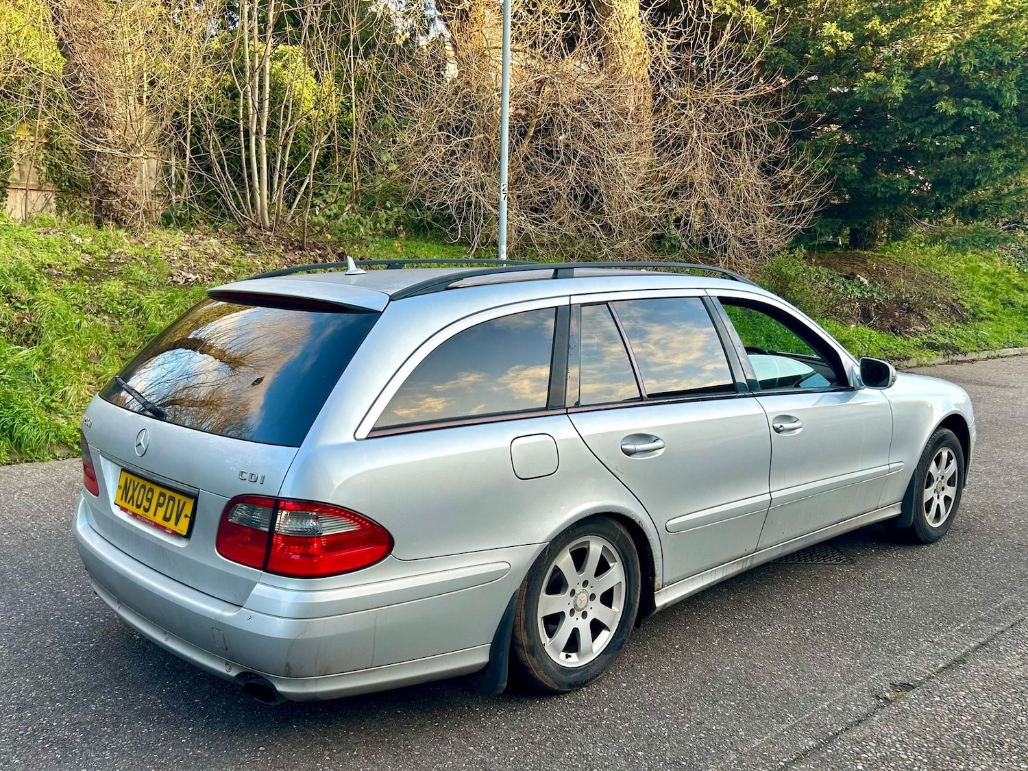 Used Mercedes-Benz E Class 2009 for sale - 77013198: Photo 5