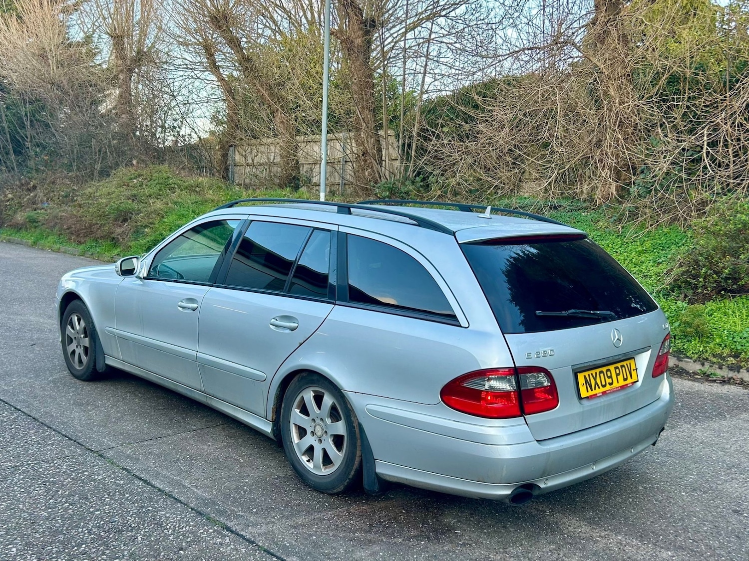 Used Mercedes-Benz E Class 2009 for sale - 77013198: Photo 7